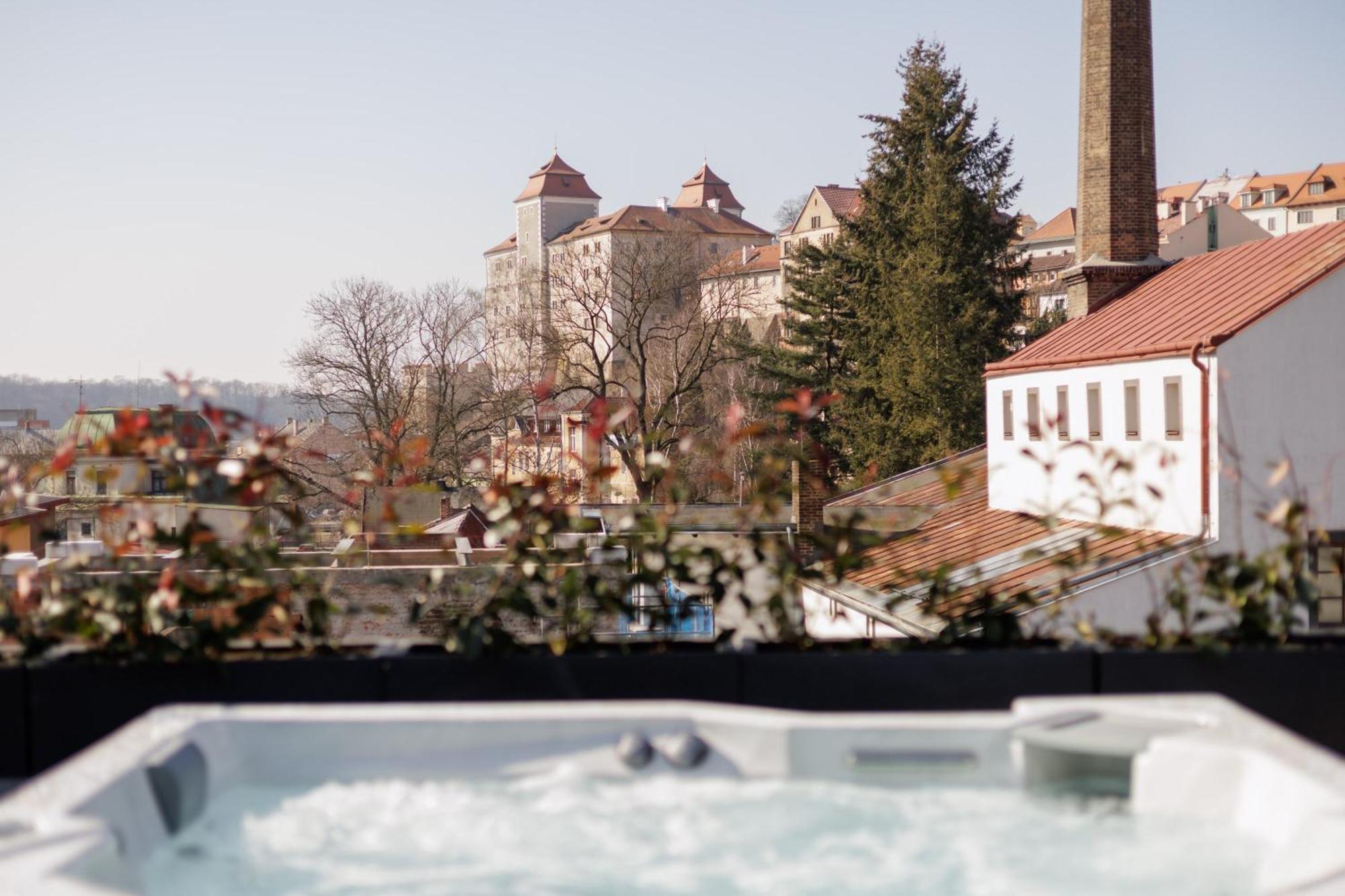 Mladá Boleslav Aparthotel Na Klenici المظهر الخارجي الصورة